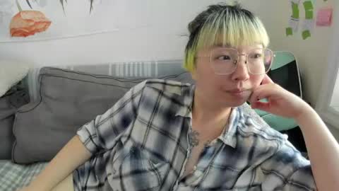 LuxGray online show from 06/03/26, 08:03