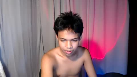 Snapshot of luxirfy_xx chatting on 07/13/26, 05:05 luxirfy online show from 07/13/26, 05:05
