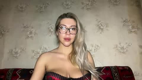 LuxSonyaStar online show from 11/15/25, 01:18