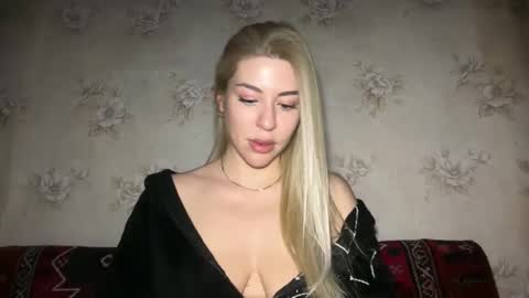 LuxSonyaStar online show from 01/17/26, 08:12