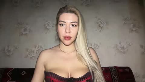 LuxSonyaStar online show from 03/12/26, 08:15