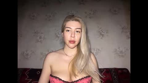 LuxSonyaStar online show from 05/16/26, 08:07
