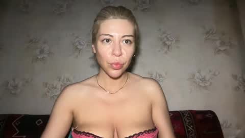LuxSonyaStar online show from 06/29/26, 09:04