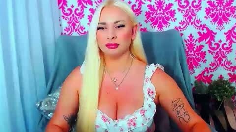 Luxuriaa online show from 09/08/25, 07:24