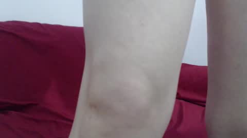 Snapshot of luxuriouss_s chatting on 12/31/24, 10:15 Laura online show from 12/31/24, 10:15