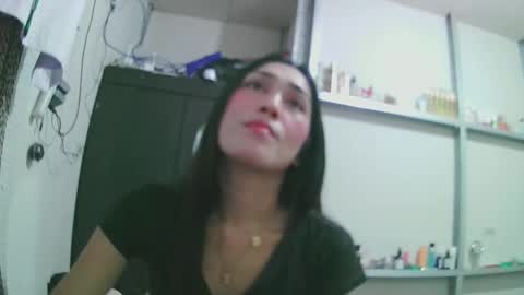 Snapshot of luxy27 chatting on 09/20/25, 12:39 nikke online show from 09/20/25, 12:39