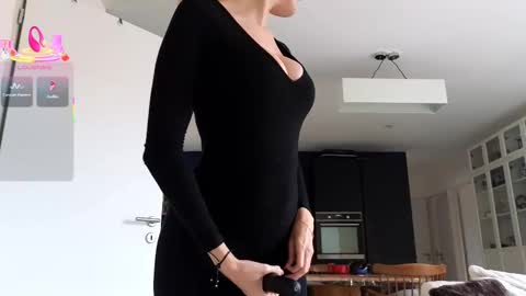 Luxymin online show from 03/11/25, 01:23