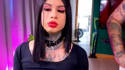 Lucy and Kristhy online show from 09/11/25, 02:50