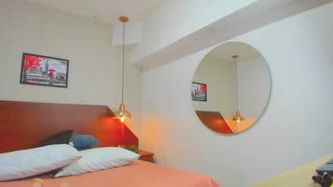 Snapshot of luz_mia1 chatting on 10/28/25, 11:58 Luz online show from 10/28/25, 11:58