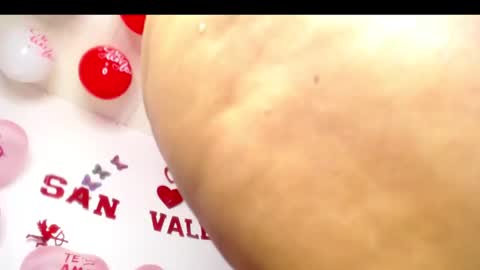 luzcastillo07 online show from 02/16/25, 07:48