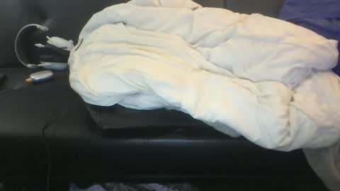 Snapshot of lvernon710 chatting on 01/24/25, 02:51 lvernon805 online show from 01/24/25, 02:51