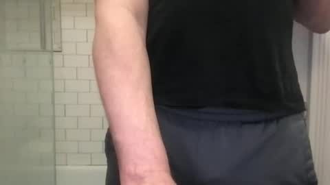 lvguynextdoor440656 online show from 04/22/26, 04:26