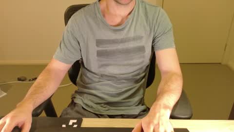 lxgxnd99 online show from 06/19/26, 11:58