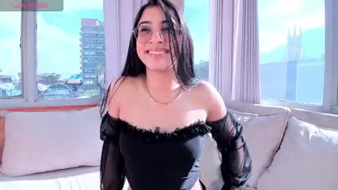 lya_brown online show from 11/04/25, 12:59