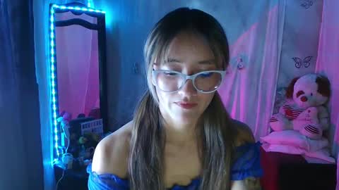 Call me Lia  online show from 10/06/25, 09:45