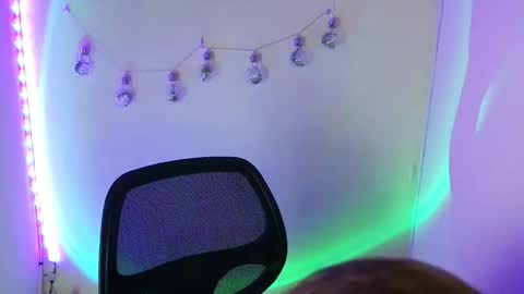 Call me Lia  online show from 12/03/25, 09:13