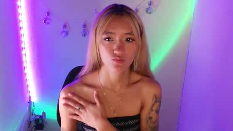 Call me Lia  online show from 03/06/26, 09:33