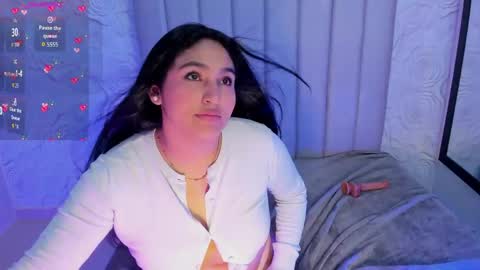 LYA DUBOIS  online show from 04/19/26, 06:10