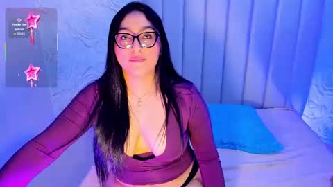LYA DUBOIS  online show from 06/17/26, 11:16