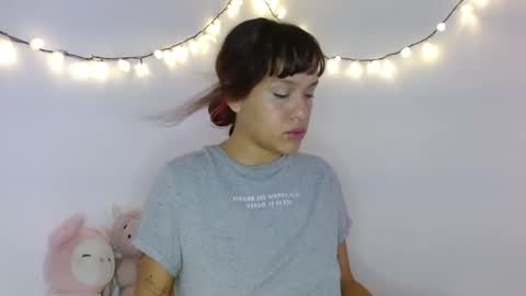 Snapshot of lya_pink chatting on 12/08/24, 11:46 lya_pink online show from 12/08/24, 11:46