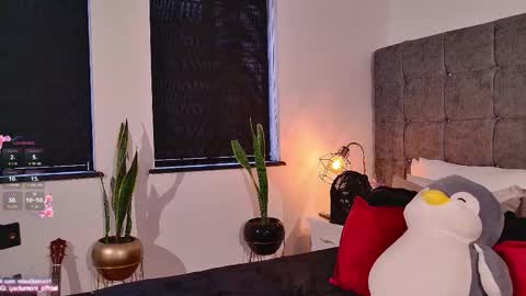 Snapshot of lyadumont chatting on 12/04/25, 09:56 LYA online show from 12/04/25, 09:56