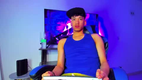 Lyam online show from 03/18/26, 08:39