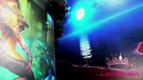 Snapshot of lyan_hotters chatting on 01/19/25, 12:06 lyan_hotters online show from 01/19/25, 12:06