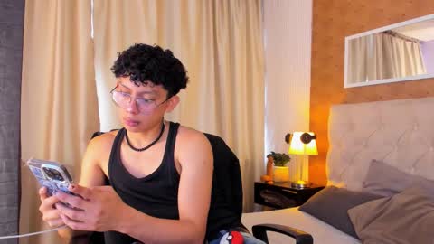 Lyan online show from 02/07/26, 06:00