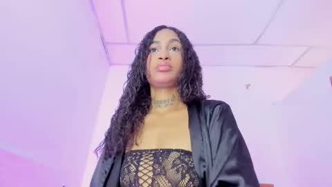 Snapshot of lyanablucs1 chatting on 12/20/25, 12:56 lyana online show from 12/20/25, 12:56