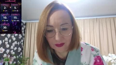 Snapshot of lyboff72 chatting on 12/15/24, 04:07 lybava online show from 12/15/24, 04:07