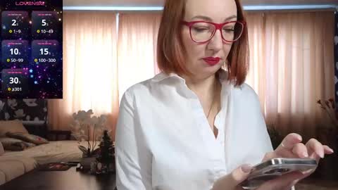 Snapshot of lyboff72 chatting on 12/23/24, 07:17 lybava online show from 12/23/24, 07:17