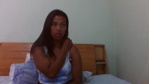 lycia01 online show from 04/23/26, 07:09