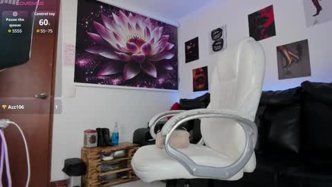  Lycoris  online show from 10/18/25, 09:37