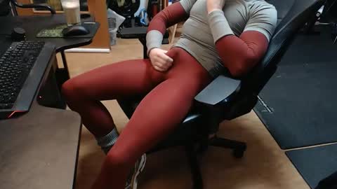 lycraboy123 online show from 02/15/26, 10:58