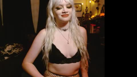 lydiadeity online show from 01/12/25, 04:42