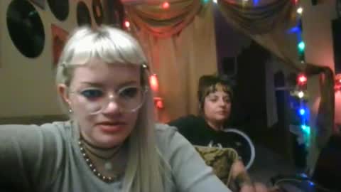 lydiadeity online show from 12/19/25, 10:55