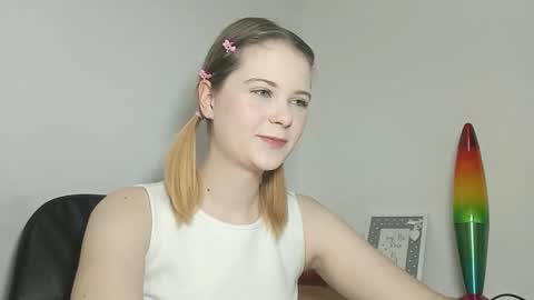 Lydia online show from 09/21/25, 06:09