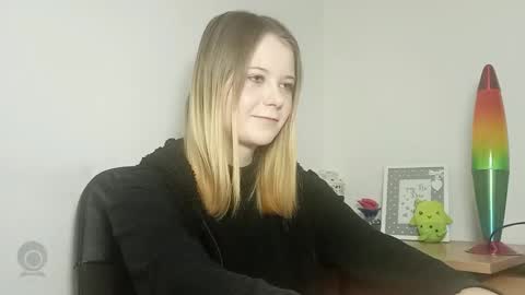 Lydia online show from 11/06/25, 07:15