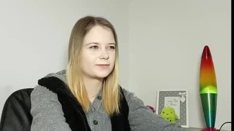 Lydia online show from 11/14/25, 07:23