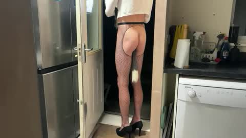 Lydia online show from 09/26/25, 11:09