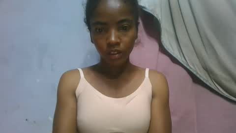 lydie856696 online show from 04/19/26, 04:56