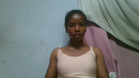 lydie856696 online show from 04/26/26, 07:50