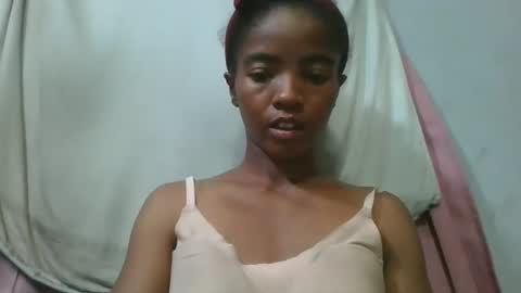 lydie856696 online show from 05/11/26, 04:04