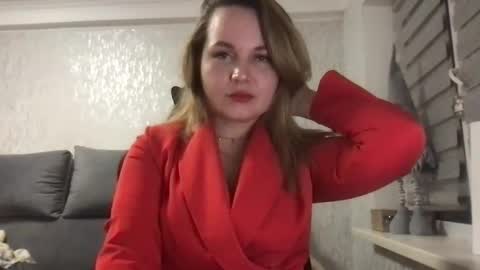 Snapshot of lyeeu25 chatting on 03/06/25, 09:20 Tina online show from 03/06/25, 09:20