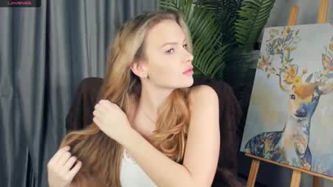 Snapshot of lykava chatting on 11/09/25, 07:06 simply Eliza online show from 11/09/25, 07:06