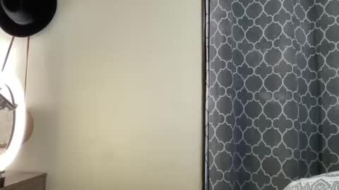 Olivia online show from 01/30/25, 10:41