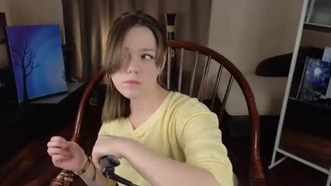 Snapshot of lyle_art chatting on 03/11/25, 03:16 hi im Lyle online show from 03/11/25, 03:16