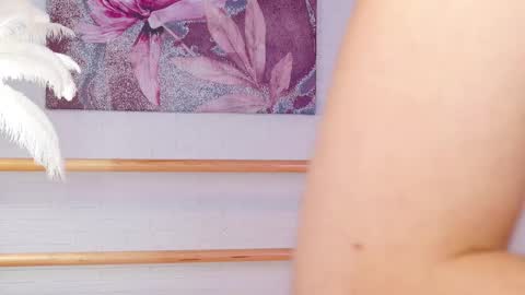 Lyly   online show from 03/01/25, 08:45