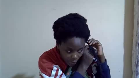 lyn_anna online show from 11/29/25, 07:28