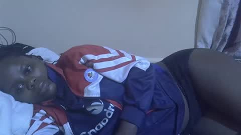 lyn_anna online show from 12/17/25, 05:46